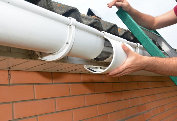 Cost of Gutter Maintenance in Portland