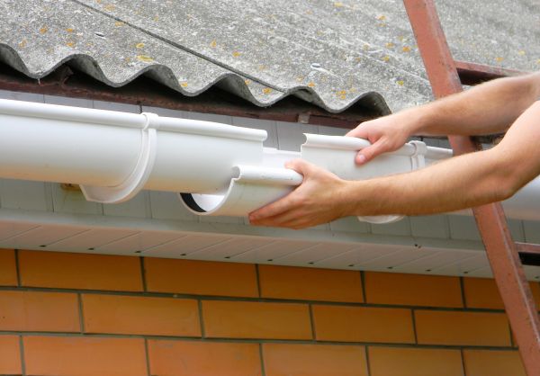 Cost of Gutter Hanging in Portland